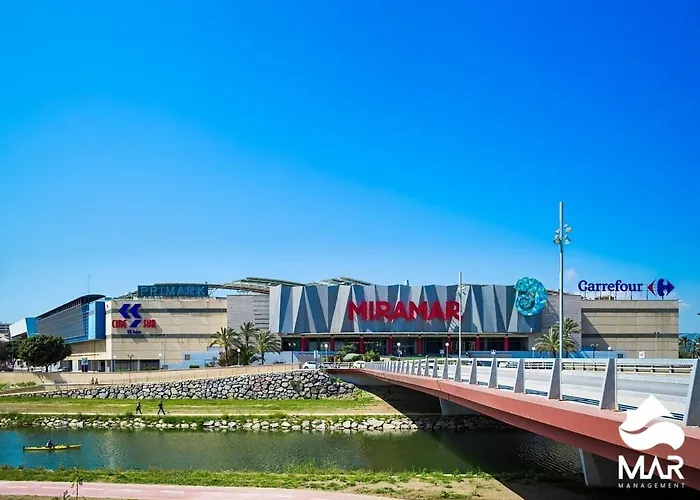 Marina 1 -